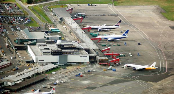 ShannonAirportApronTerminal_large