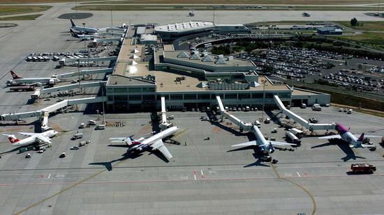 edinburgh-airport